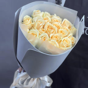 Букет из 25 роз Аваланж (50 см) в Дмитрове