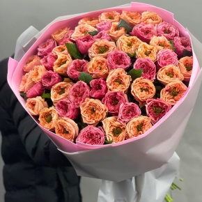 Букет "Лав ю" из 51 пионовидной розы Риджентс парк (60 см) в Дмитрове