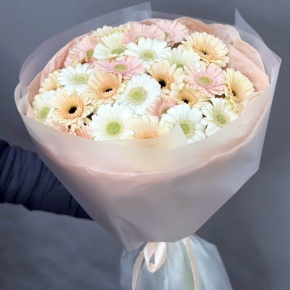 Букет "Гера" из 25 гербер в Дмитрове