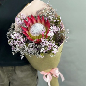 Букет из хамелациума, лимонниума и протеи в Дмитрове