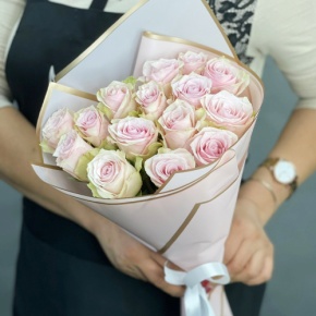 Букет из 15 пудровых роз Кения (40 см) в Дмитрове