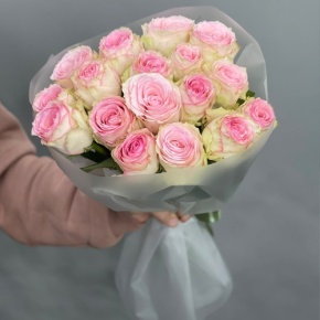Букет из 17 роз Кения (40 см) в Дмитрове