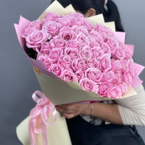 Букет из 51 пастельной розы Аваланж (60 см) в Дмитрове
