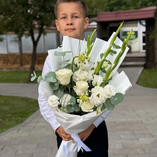 Букет на 1 сентября с гладиолусами, розами, эустомой и орнитогалумом в Дмитрове