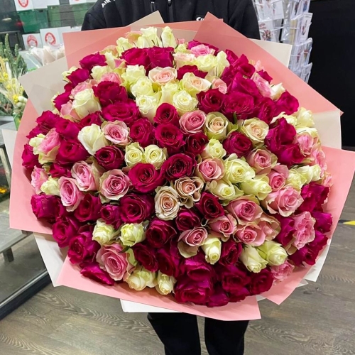 Букет 151 роза ягодный микс (40 см) в Дмитрове